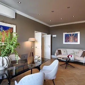 Апарт-отель Tornabuoni Collection Residenza D'epoca
